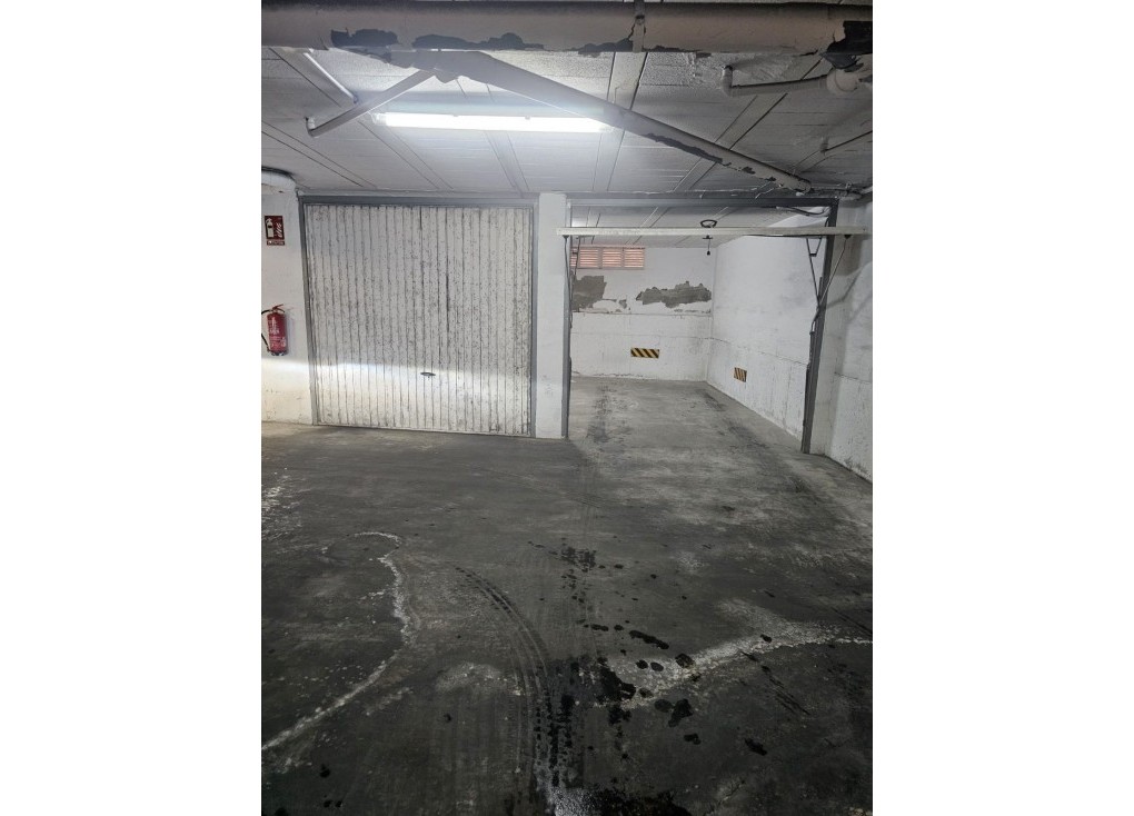 Återförsäljning - Garage - Torrevieja