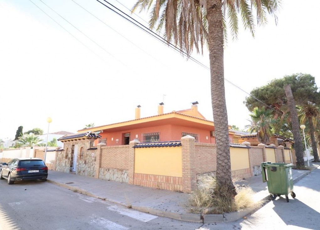 Återförsäljning - Fristående hus - Cabo Roig