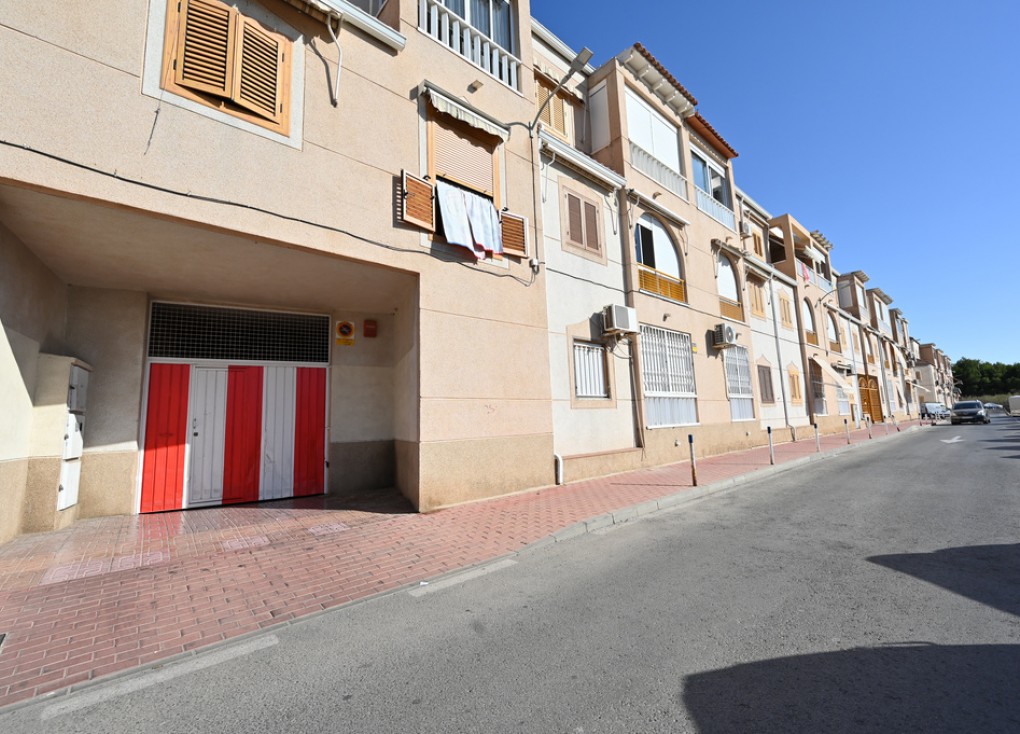 Återförsäljning - Garage - Torrevieja - Acequion