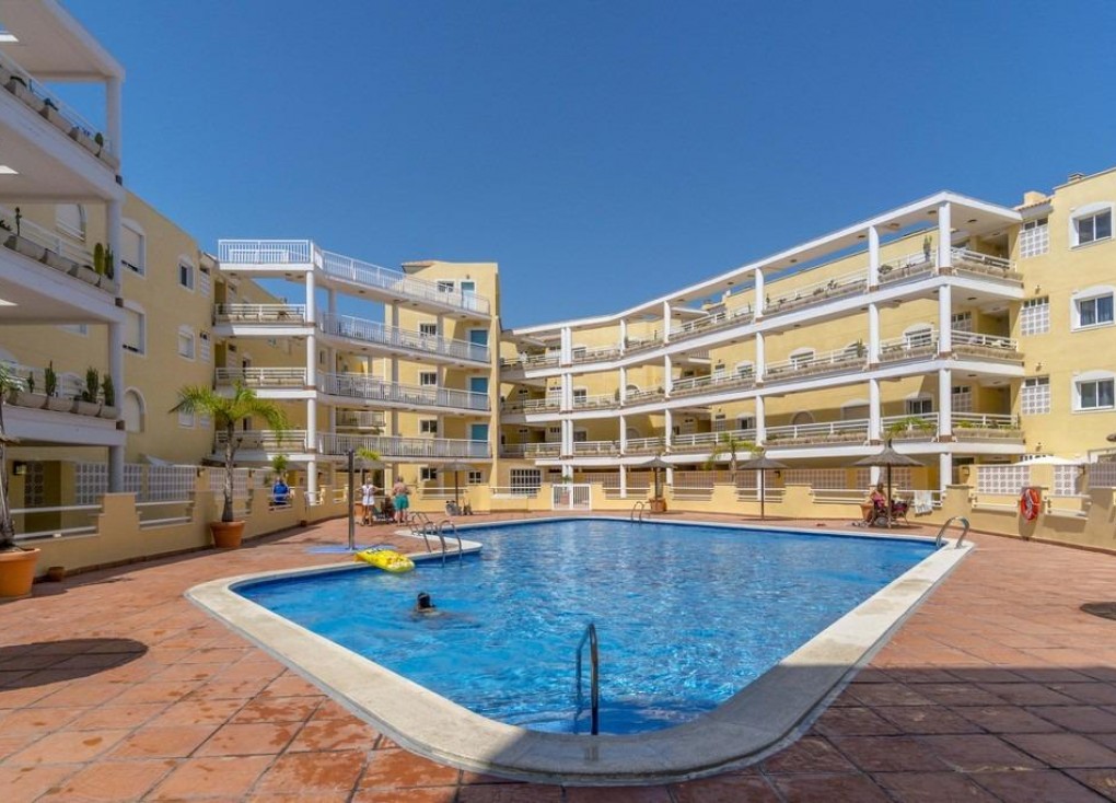 Återförsäljning - Lägenhet - Orihuela Costa - Campoamor