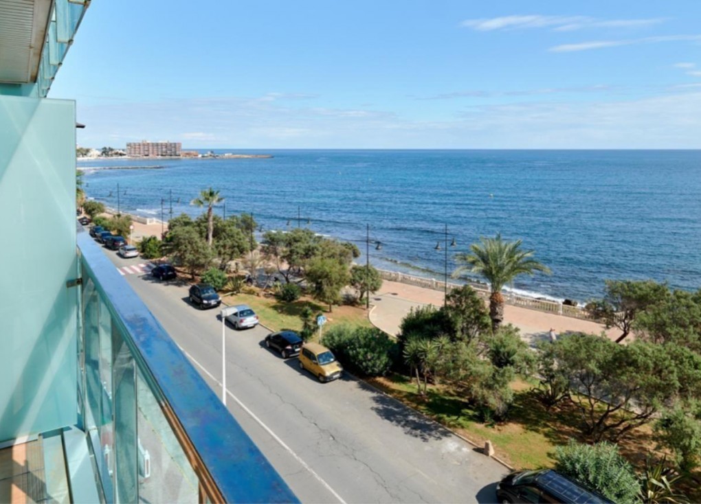 Återförsäljning - Lägenhet - Torrevieja - Playa del Cura