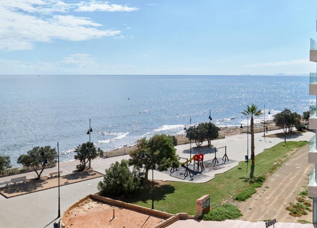 Återförsäljning - Lägenhet - Torrevieja - Playa del Cura