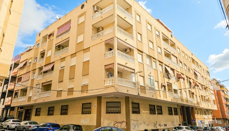  Bostad - Översta våningen  - Återförsäljning - Torrevieja - Calle San Pascual, 289, 03182