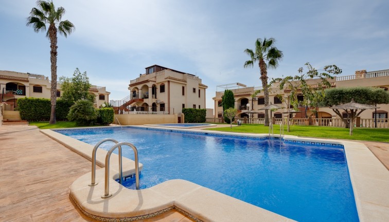 Bungalow - Återförsäljning - Torrevieja - Torrevieja