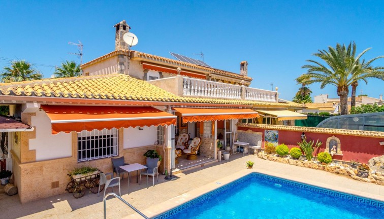 Chalet - Resale - Orihuela Costa - Campoamor