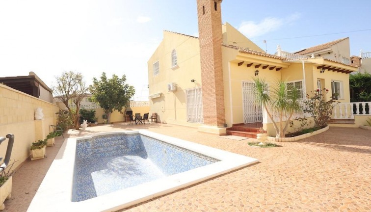 Chalet - Resale - Orihuela Costa - Playa Flamenca