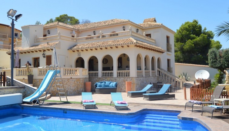 Chalet - Resale - Orihuela Costa - Villamartín