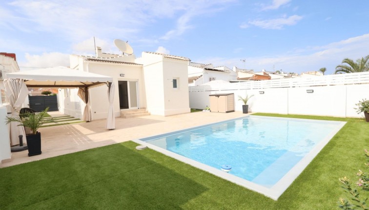 Chalet - Resale - Torrevieja - San Luis