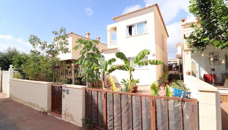 Fristående hus - Återförsäljning - Orihuela Costa - Lomas de Cabo Roig