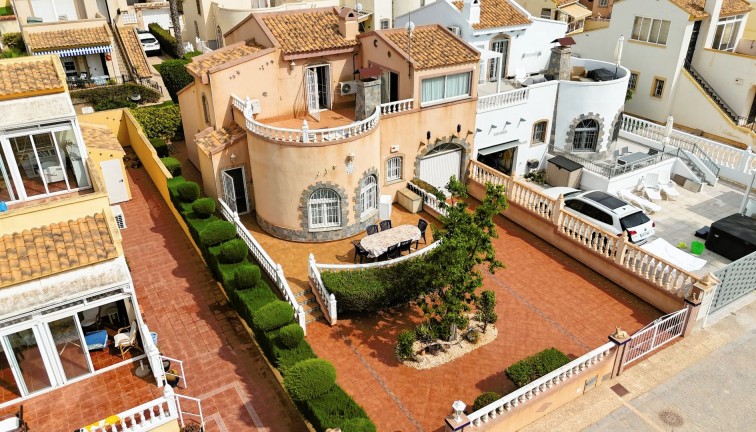 Fristående hus - Återförsäljning - Orihuela Costa - Playa Flamenca