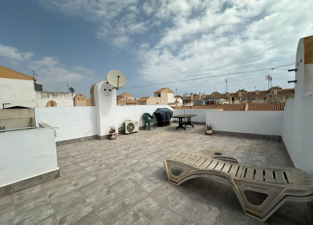 Jälleenmyynti - Bungalow - Torrevieja - El limonar