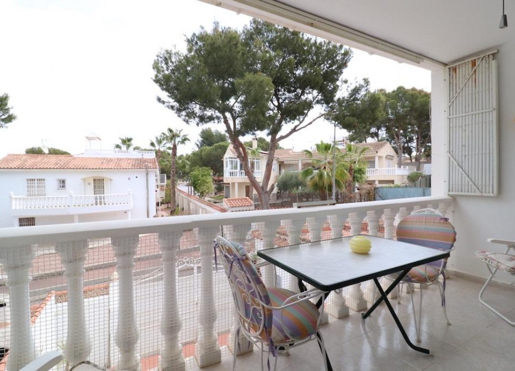 Jälleenmyynti - Bungalow - Torrevieja - Lago Jardin