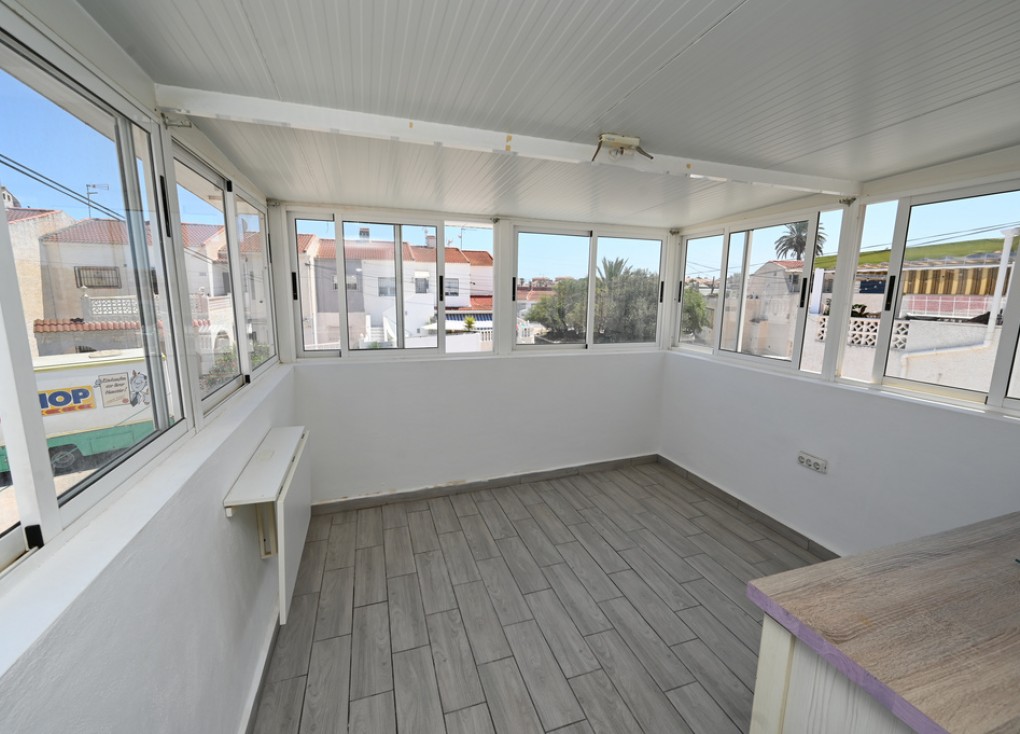 Jälleenmyynti - Bungalow - Torrevieja - Torretas