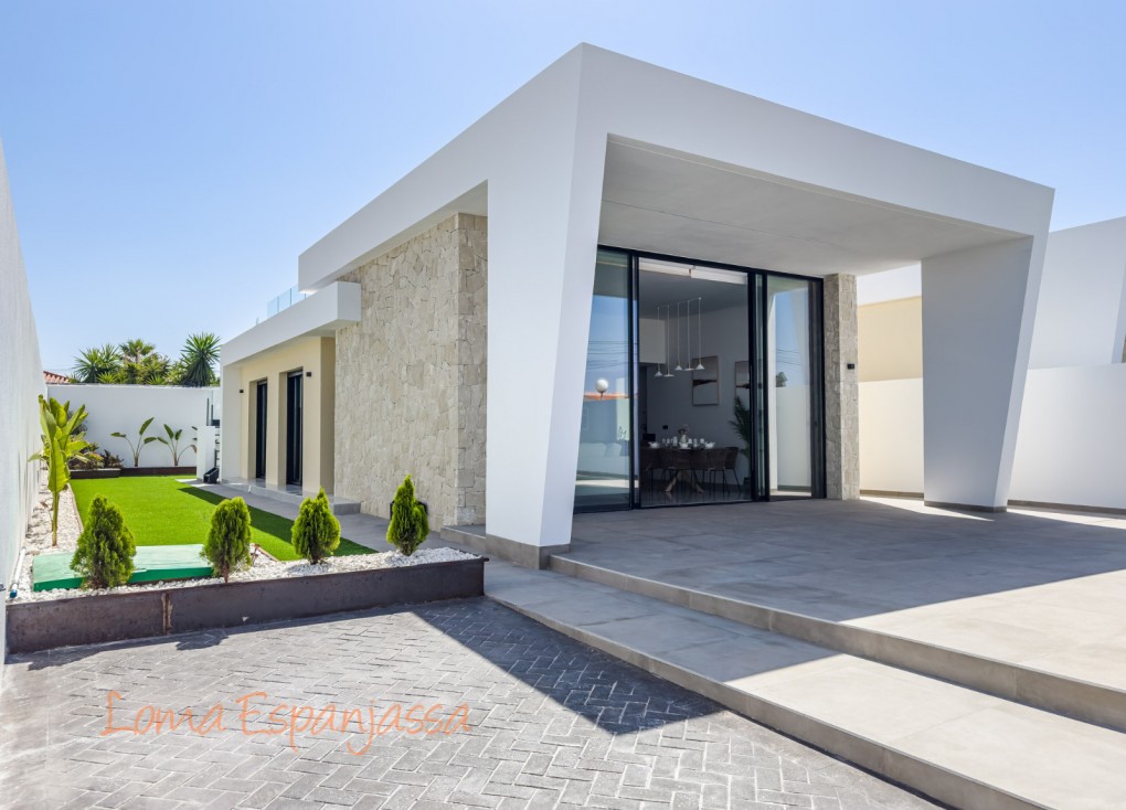 New Build - Chalet - Torrevieja - Torretas