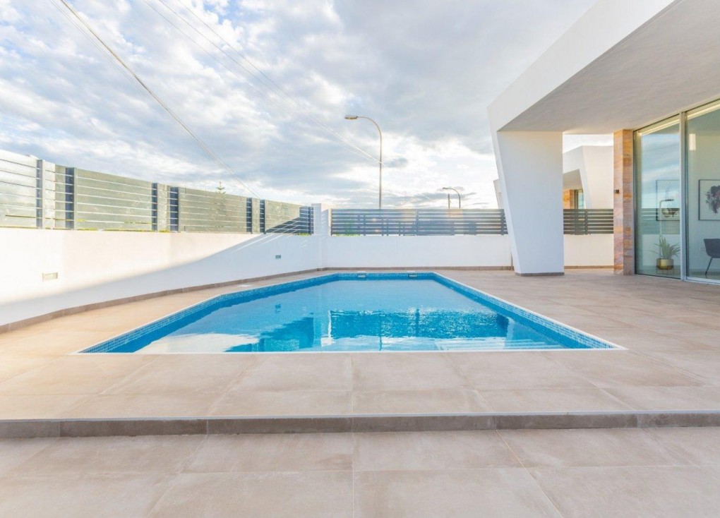 New Build - Chalet - Torrevieja - Torretas