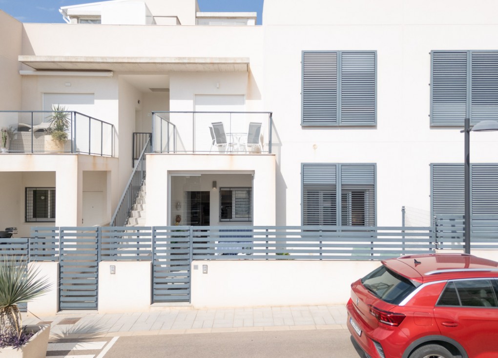 Resale - Apartment - Ground Floor Apartment - Torrevieja - Aguas Nuevas