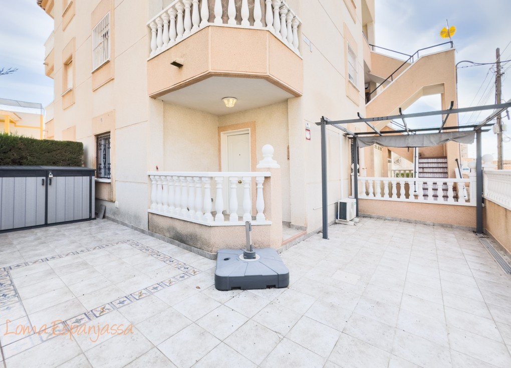 Resale - Apartment - Ground Floor Apartment - Torrevieja - Los Frutales