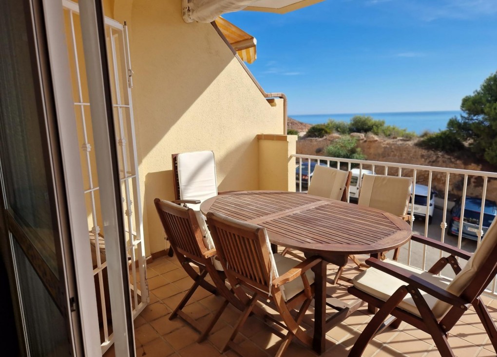 Resale - Apartment - Orihuela Costa - Campoamor