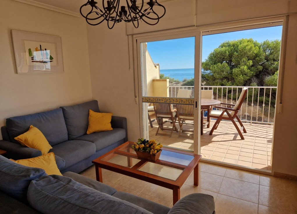 Resale - Apartment - Orihuela Costa - Campoamor