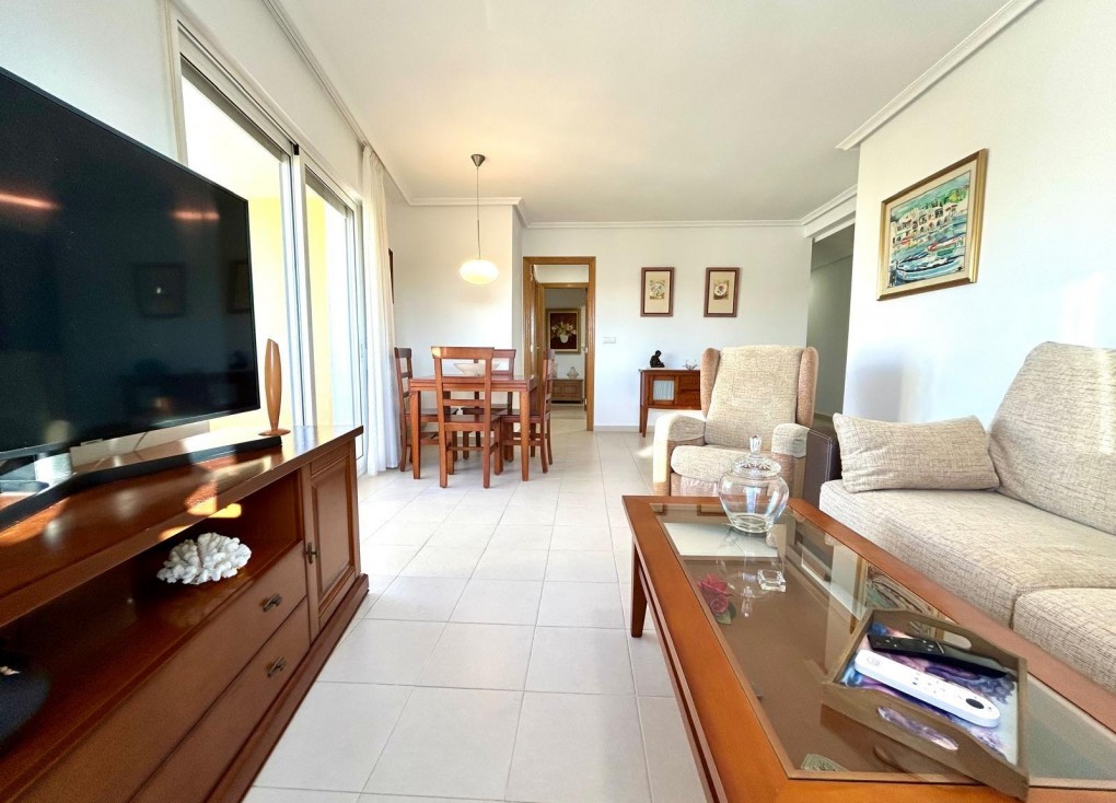 Resale - Apartment - Orihuela Costa - Campoamor