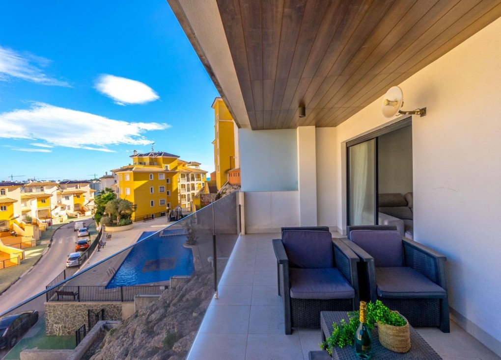 Resale - Apartment - Orihuela Costa - Campoamor