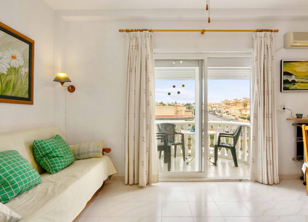 Resale - Apartment - Orihuela Costa - Las Filipinas