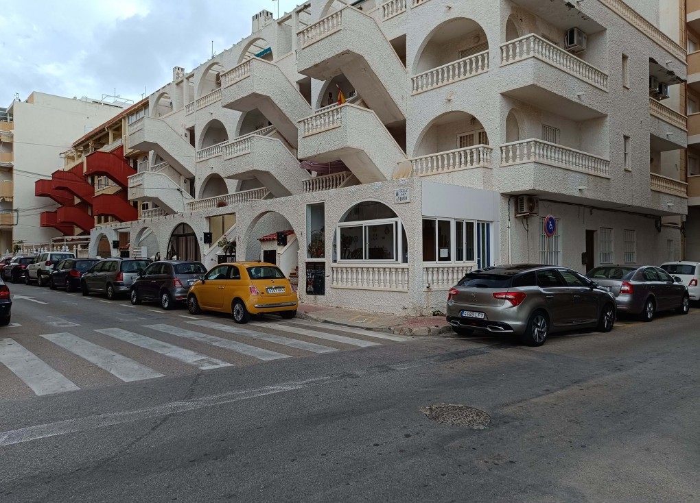 Resale - Apartment - Top Floor Apartment - La Mata - LA MATA