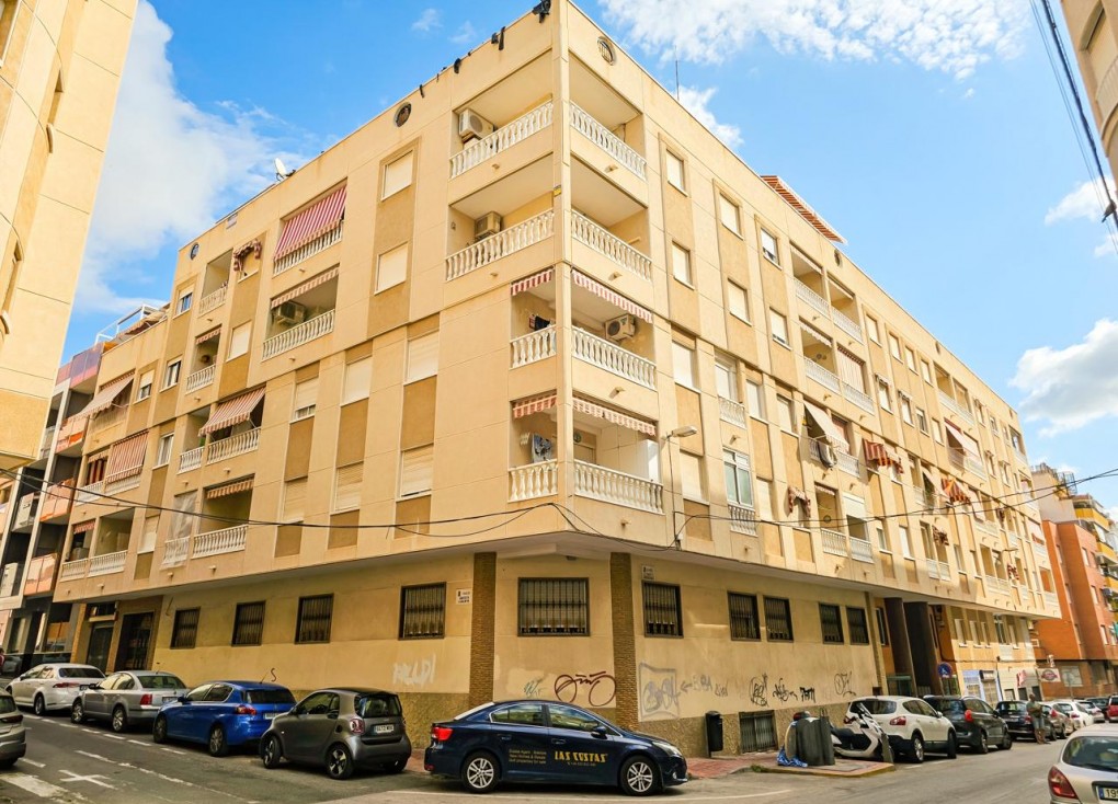 Resale - Apartment - Top Floor Apartment - Torrevieja