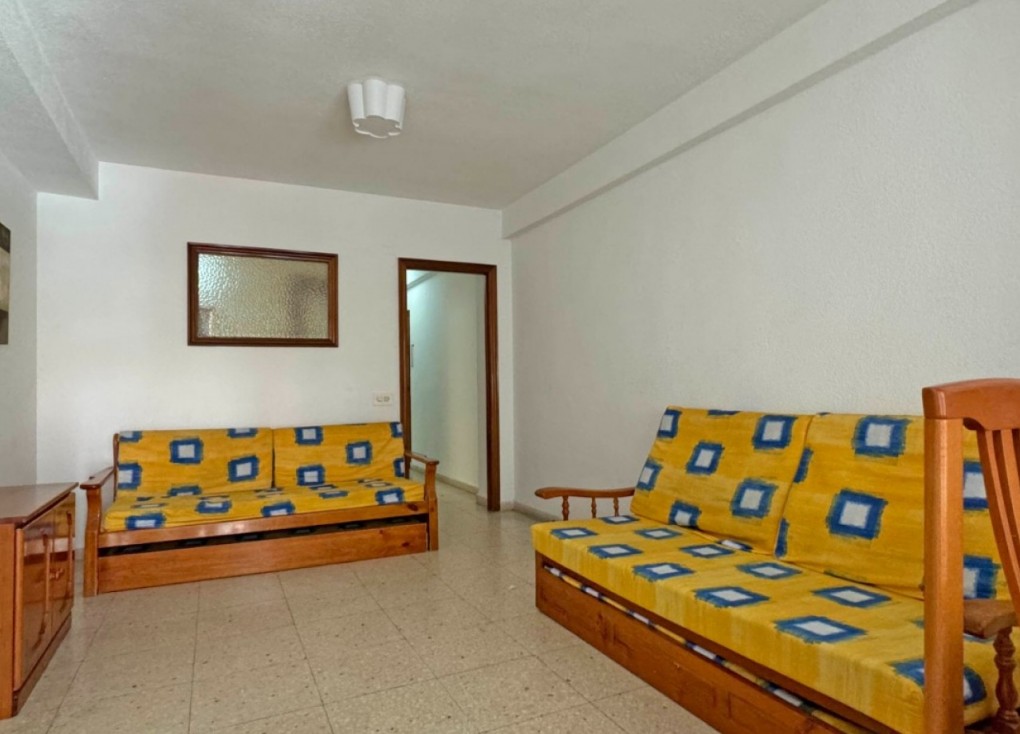 Resale - Apartment - Torrevieja - Acequion