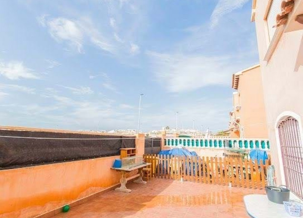 Resale - Apartment - Torrevieja - Aguas Nuevas