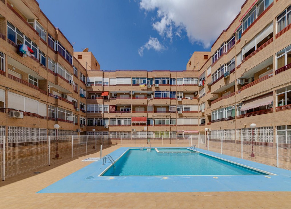 Resale - Apartment - Torrevieja - El molino