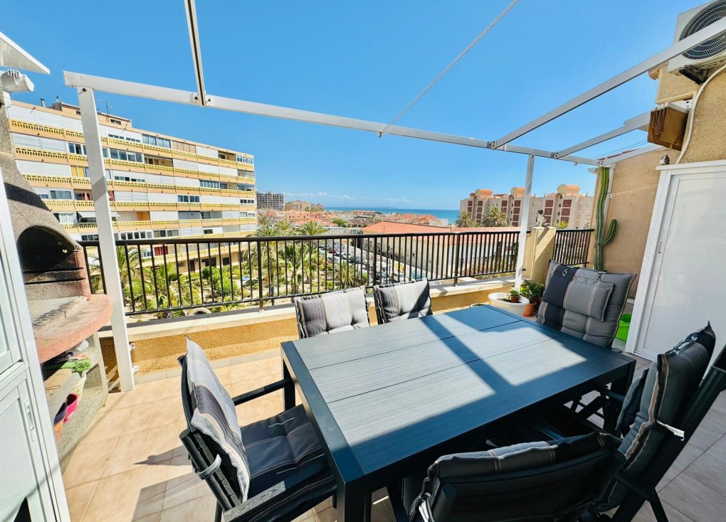 Resale - Apartment - Torrevieja - LA MATA