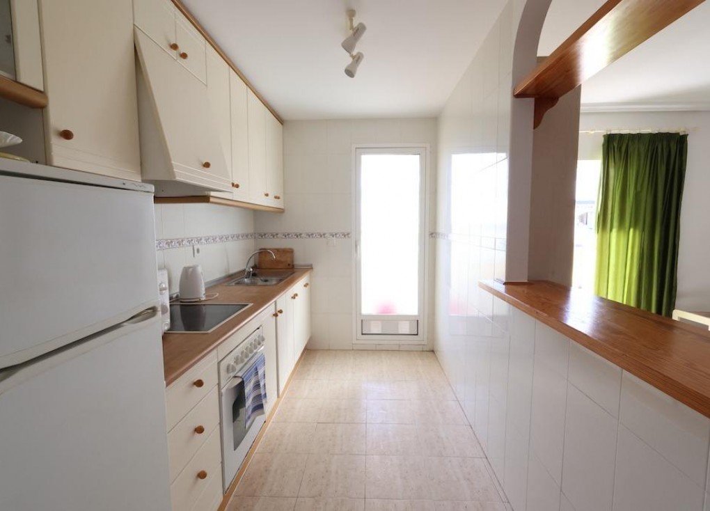 Resale - Apartment - Torrevieja - LA MATA