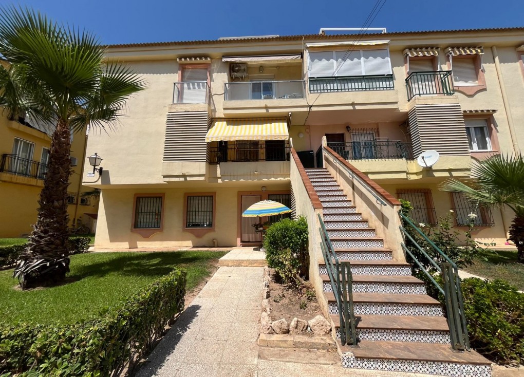 Resale - Apartment - Torrevieja - La veleta