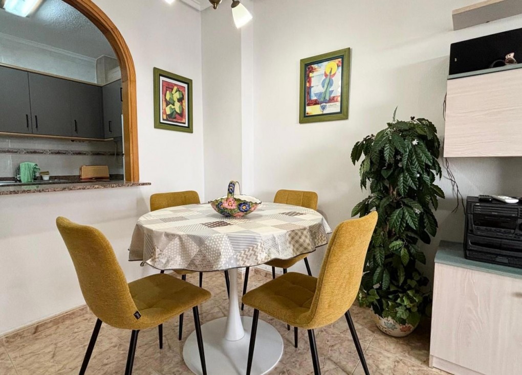 Resale - Apartment - Torrevieja - Playa del Cura