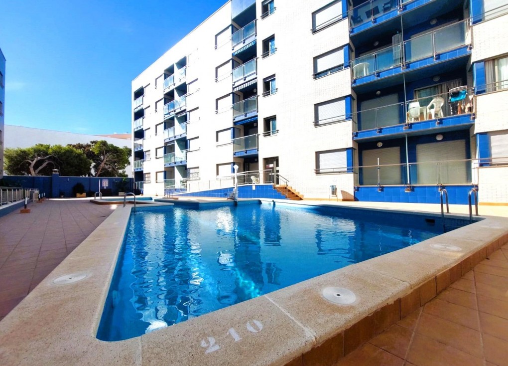 Resale - Apartment - Torrevieja - Playa del Cura