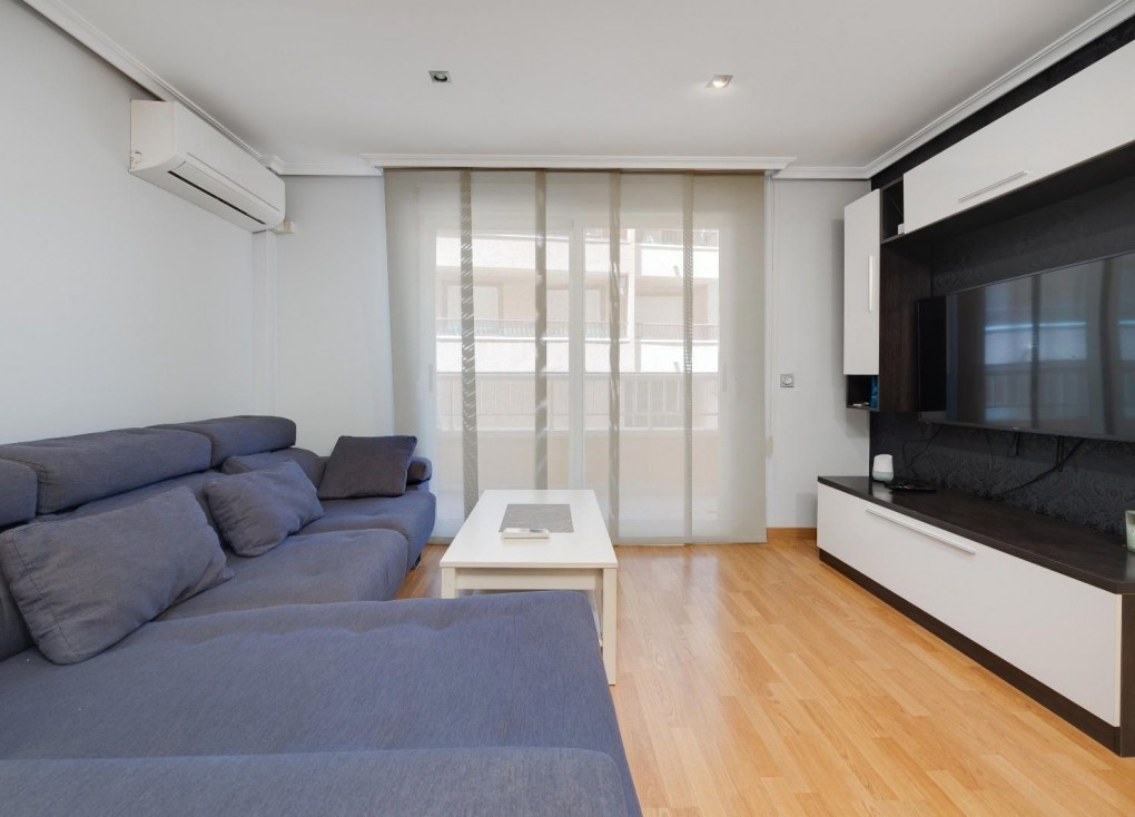 Resale - Apartment - Torrevieja