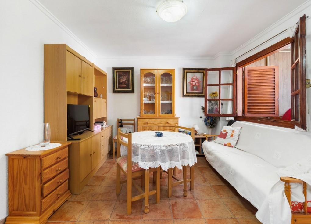 Resale - Bungalow - Pilar de la Horadada - Mil Palmeras