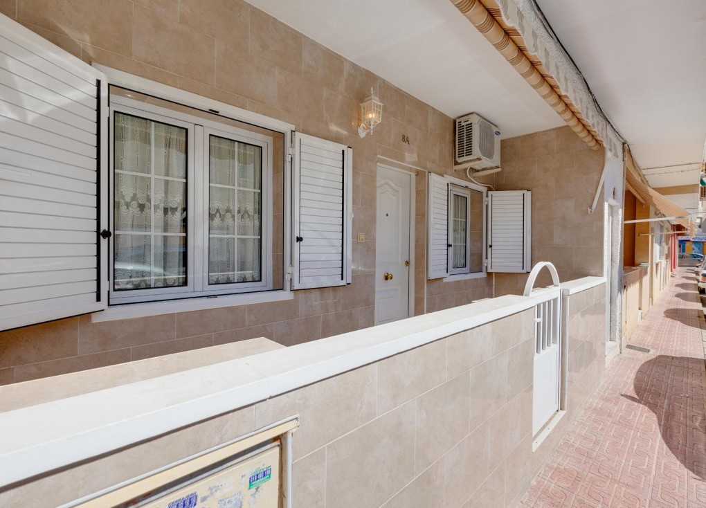 Resale - Bungalow - Torrevieja - Acequion