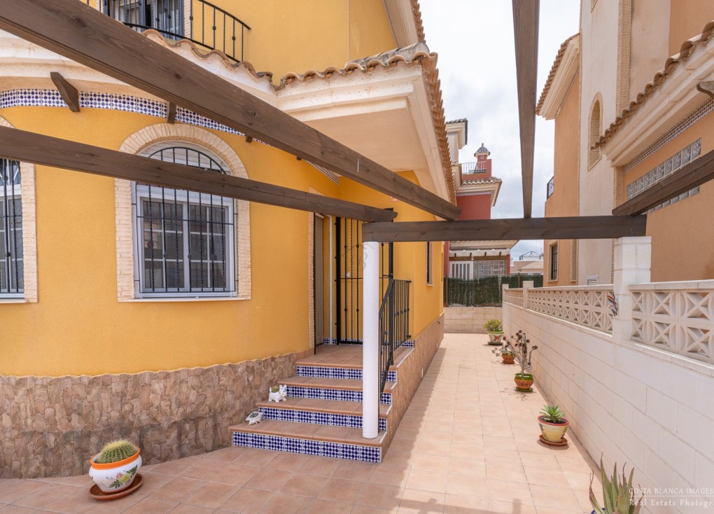 Resale - Chalet - Los Montesinos - LOS MONTESINOS