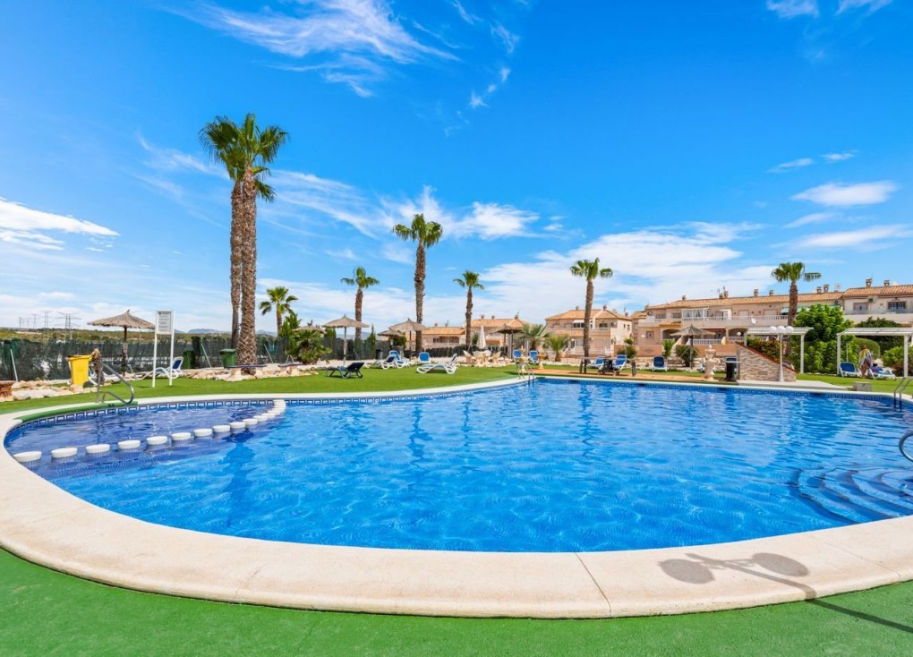 Resale - Chalet - Orihuela Costa - Los Altos