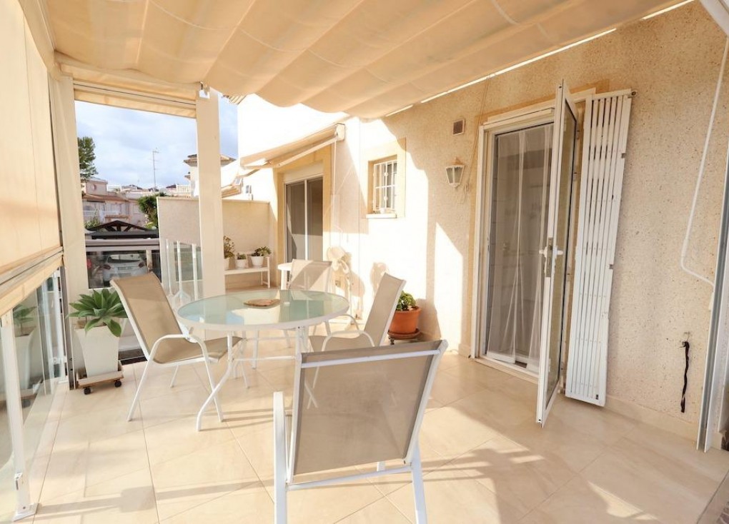 Resale - Chalet - Orihuela Costa - Playa Flamenca