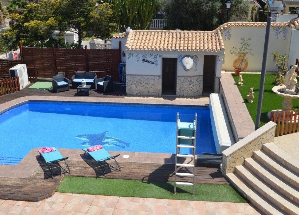 Resale - Chalet - Orihuela Costa - Villamartín