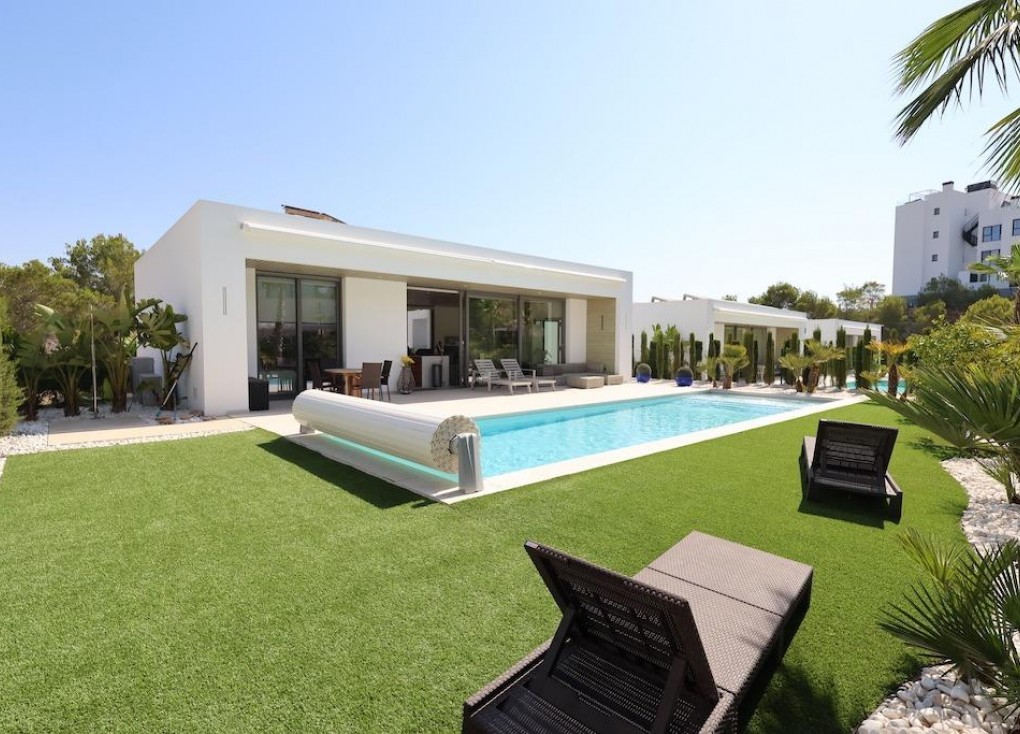 Resale - Chalet - Orihuela - Las Colinas