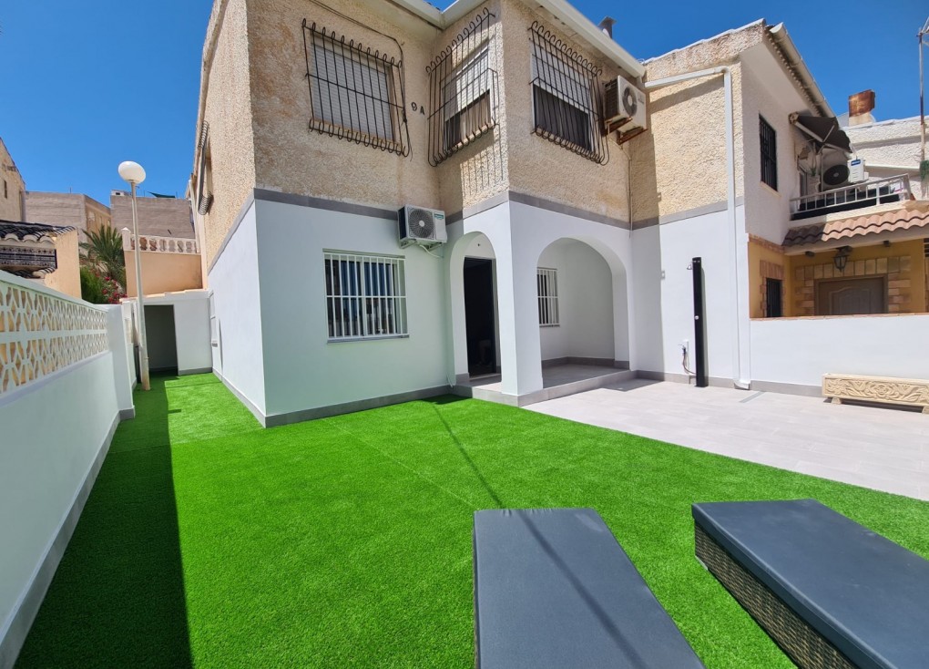 Resale - Semi-Detached - La Mata - LA MATA