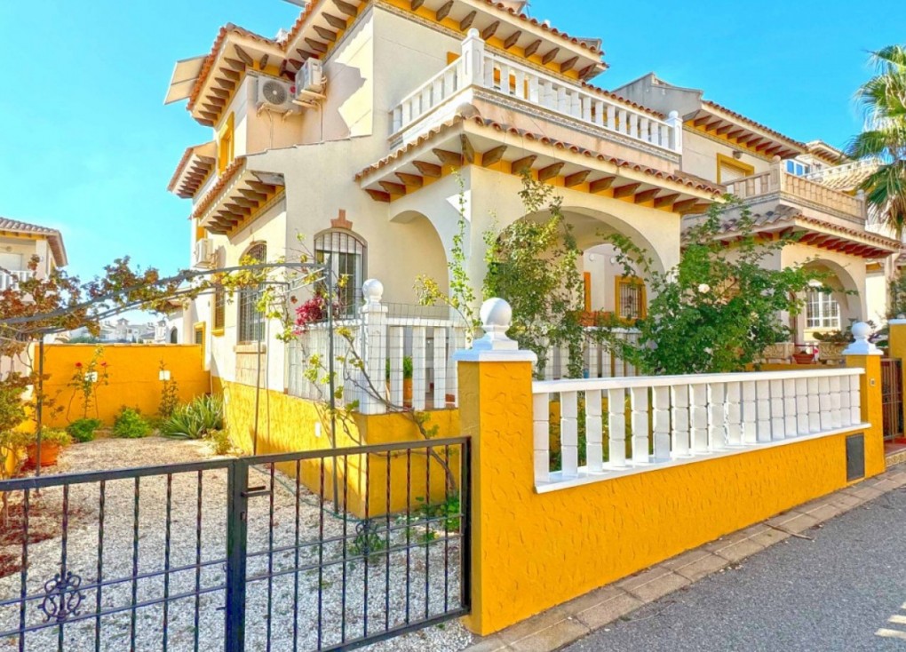 Resale - Semi-Detached - Orihuela Costa - Lomas de Cabo Roig