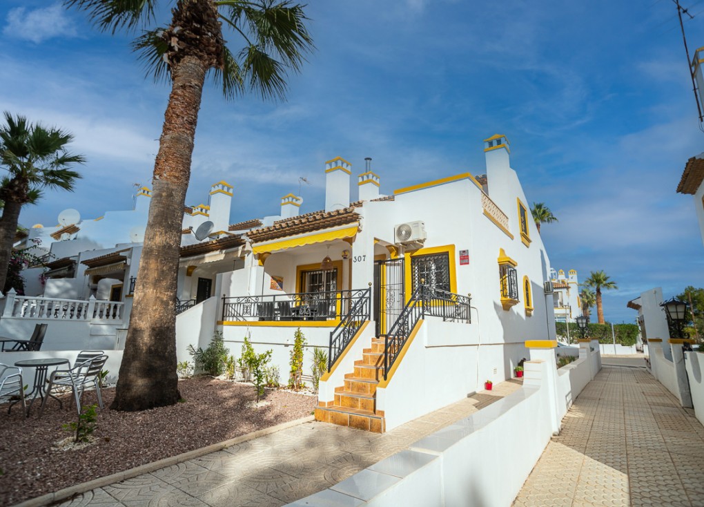 Resale - Semi-Detached - Orihuela Costa - Villamartín