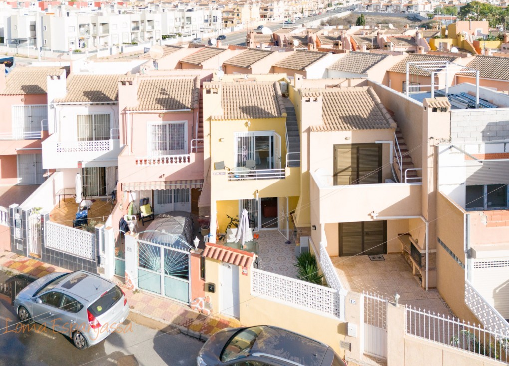 Resale - Semi-Detached - Torrevieja - Los Frutales