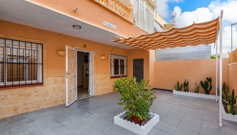 Semi-Detached - Resale - Torrevieja - Torrevieja