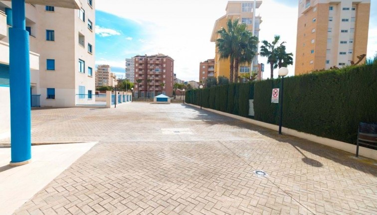 Resale - Apartment - Puerto Deportivo